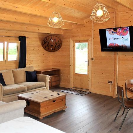 Stunning 5-Bed Cabin In Ashton Under Hill Evesham Exterior foto